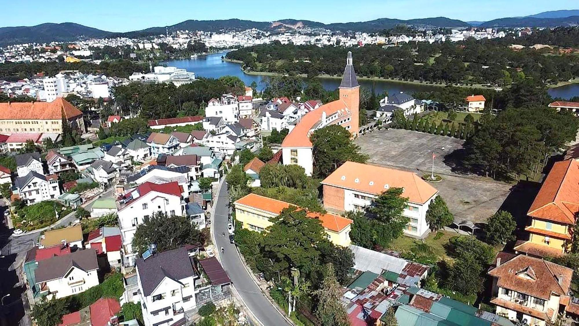 Xuan Truong Luxury Dalat Hotel Екстериор снимка