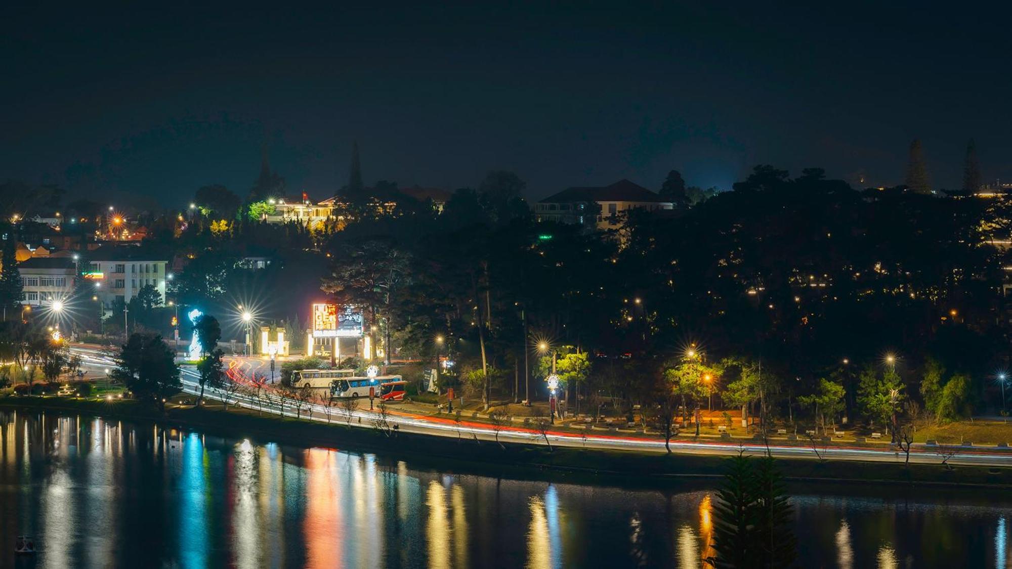 Xuan Truong Luxury Dalat Hotel Екстериор снимка