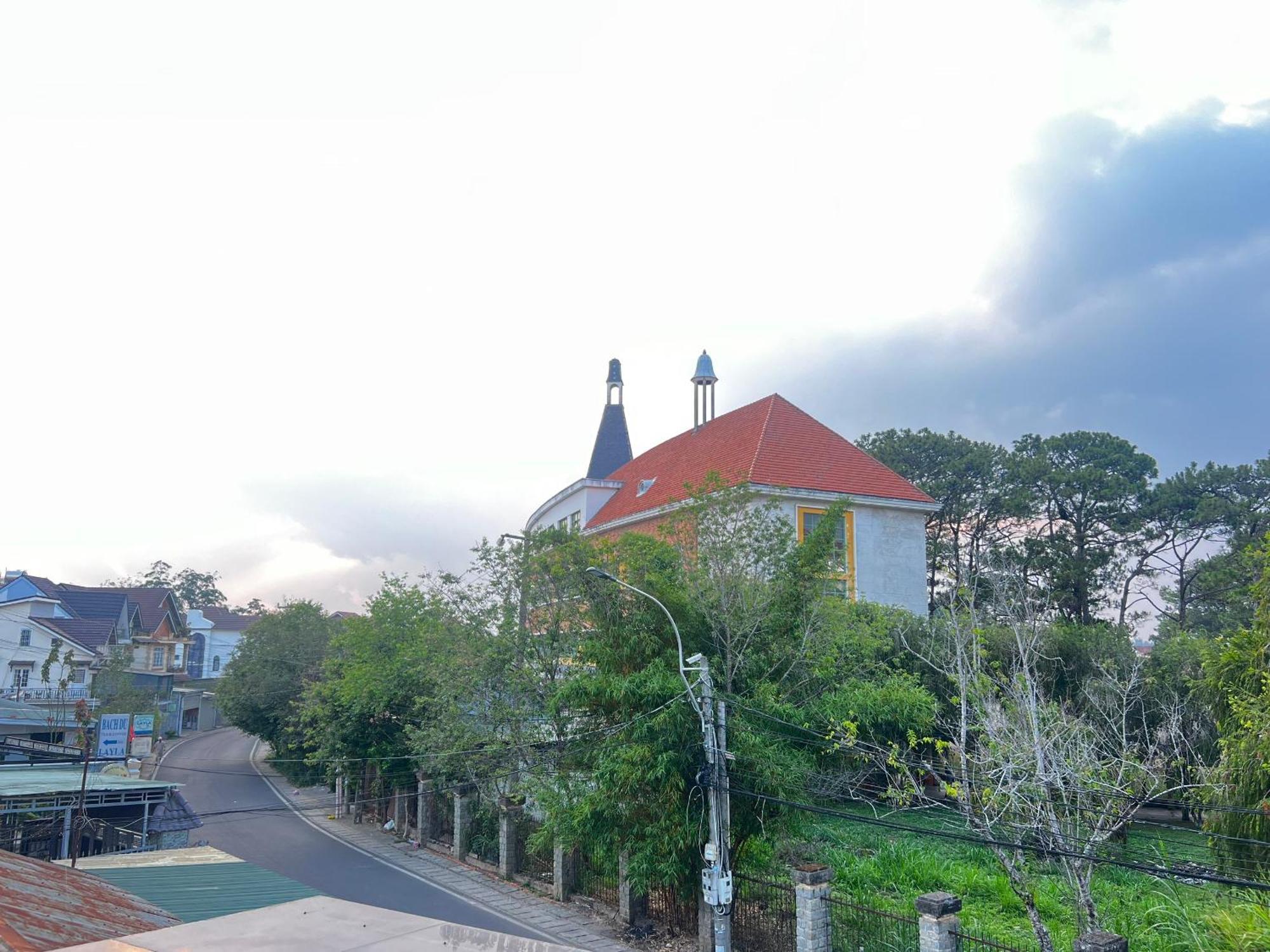 Xuan Truong Luxury Dalat Hotel Екстериор снимка